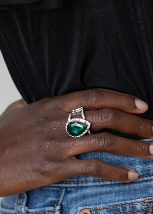 Paparazzi ~ BLINGing Down The House ~ Green Ring with Stretchy Band