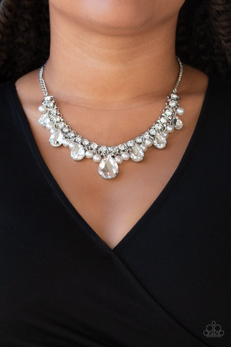 Paparazzi ~ Knockout Queen ~ White Necklace Set