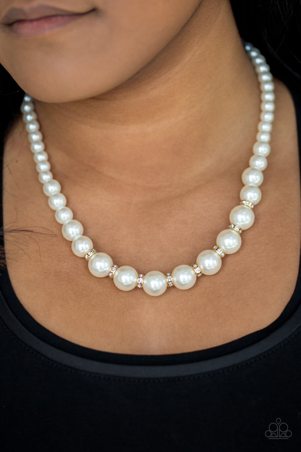 Paparazzi ~ Showtime Shimmer ~ White Pearl Necklace Set (Gold)