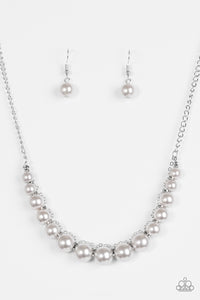 Paparazzi ~ The FASHION Show Must Go On! ~ Silver Pearl Necklace Set