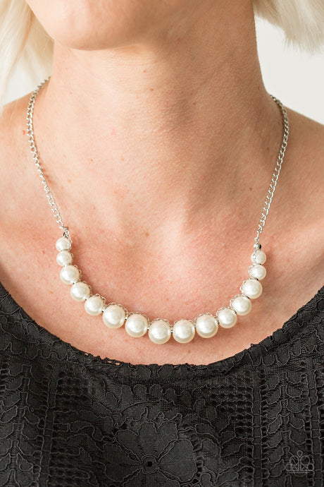 Paparazzi ~ The FASHION Show Must Go On! ~ White Pearl Necklace Set